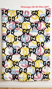 Gucci Drip Monogram Throw Blankets Gucci Psychedelic GG Tapestry IMG_2861